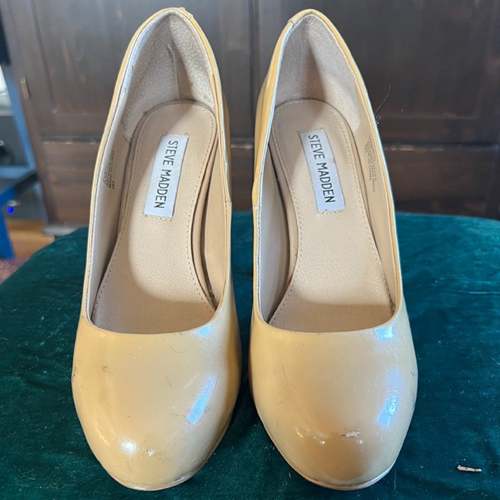 Steve Madden Remmedy Nude Pumps Size 6.5